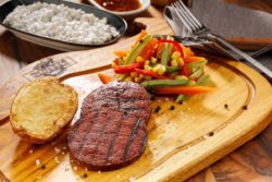 Seitan auf dem Grill – was taugt der facettenreiche vegane Fleischersatz