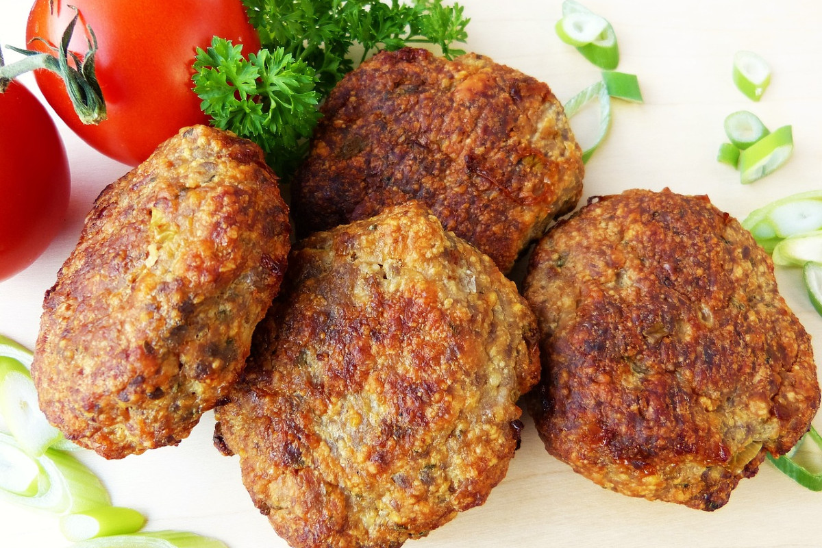 Frikadellen Kidneybohnen